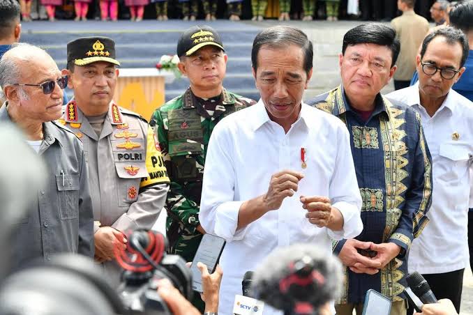 Dominasi Menteri Jokowi di Kabinet Prabowo: Bentuk Penghargaan atau Strategi Politik?